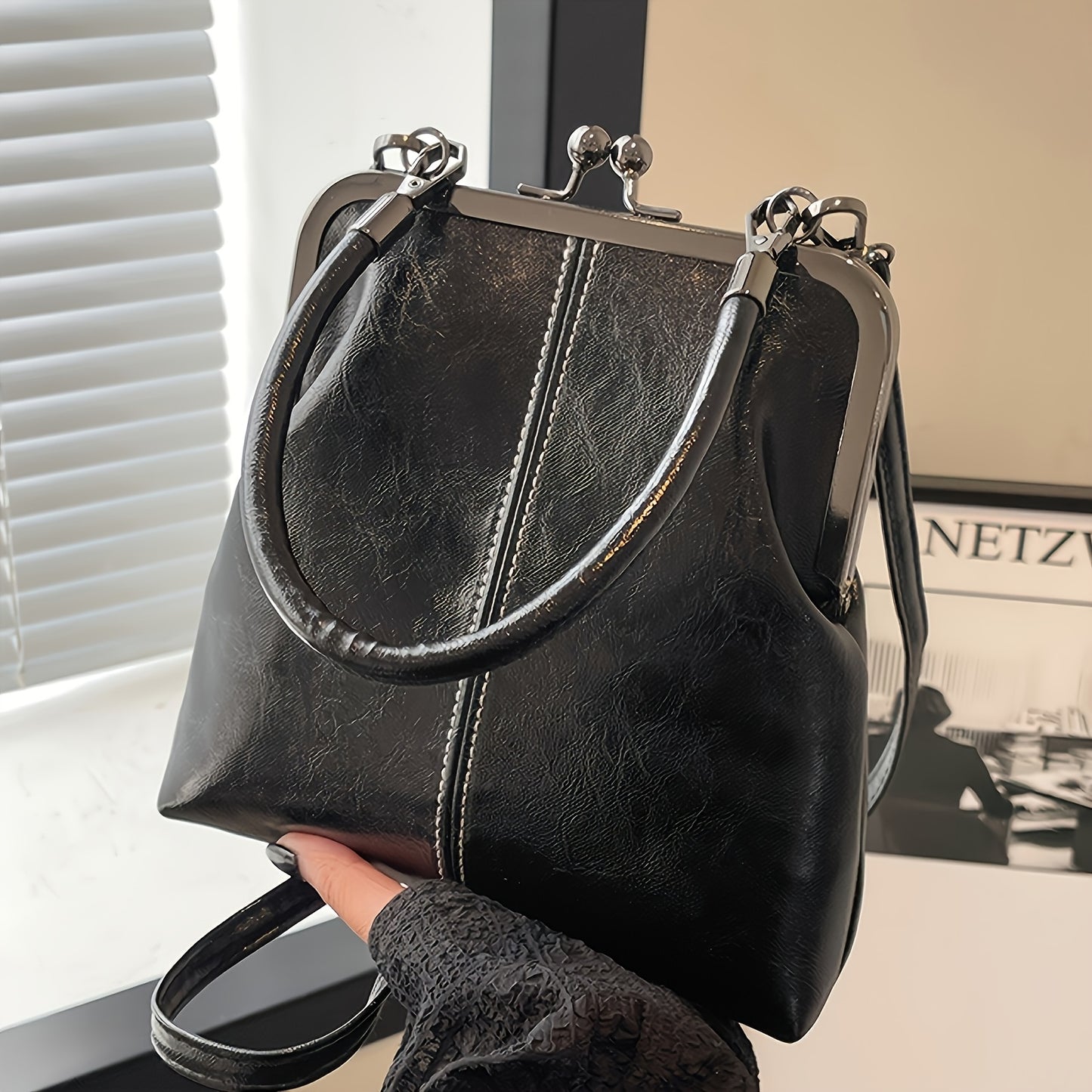 Grace Kisslock Leather Bag